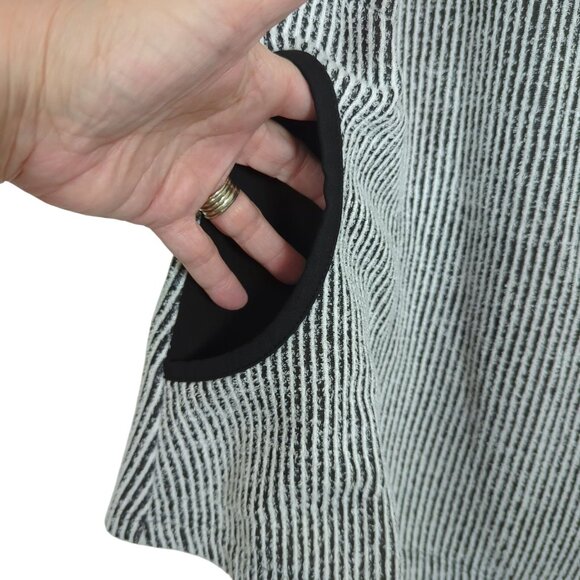 Ali Miles Striped Black White Cowl‎ Neck Tunic with pockets and 3/4 Sleeves Sz M - Picture 4 of 14